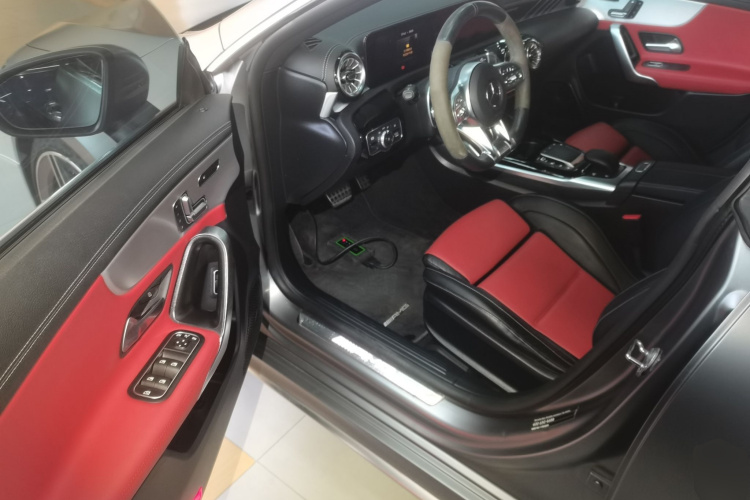 Mercedes-Benz CLA AMG 2022 صورة سيارة #16