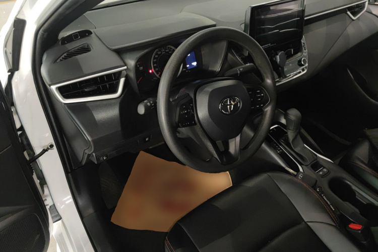 2022 car image #16