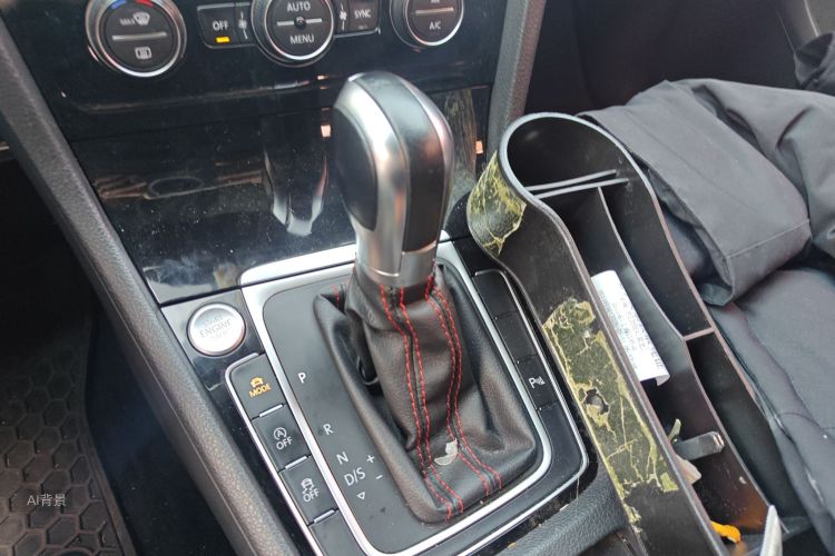 Volkswagen GolfGTI 2018 #16 Volkswagen GolfGTI 2018 car image #16