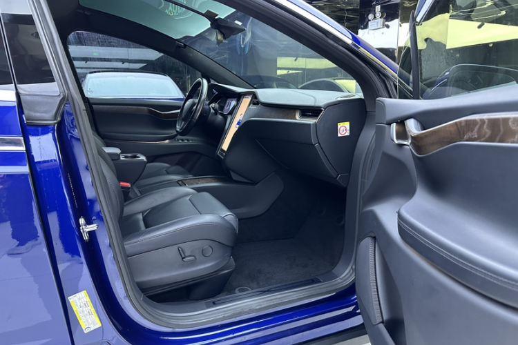 特斯拉 Model X 2018 汽车图片 #16