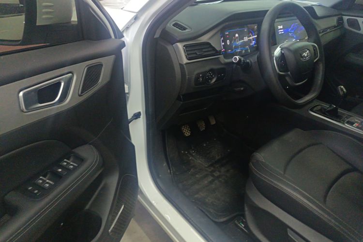 Kaiyi Showjet 2025 #16 Kaiyi Showjet 2025 car image #16