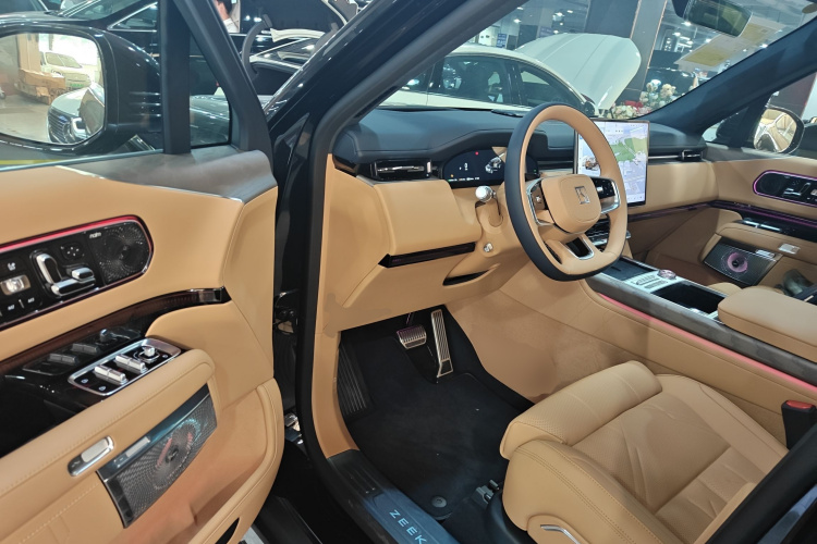 极氪 极氪9X 2025 汽车图片 #16