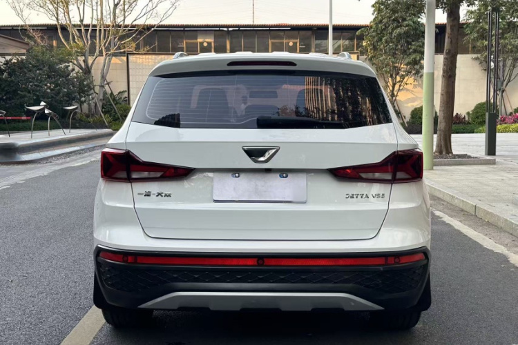 VS5 2023 car image #16