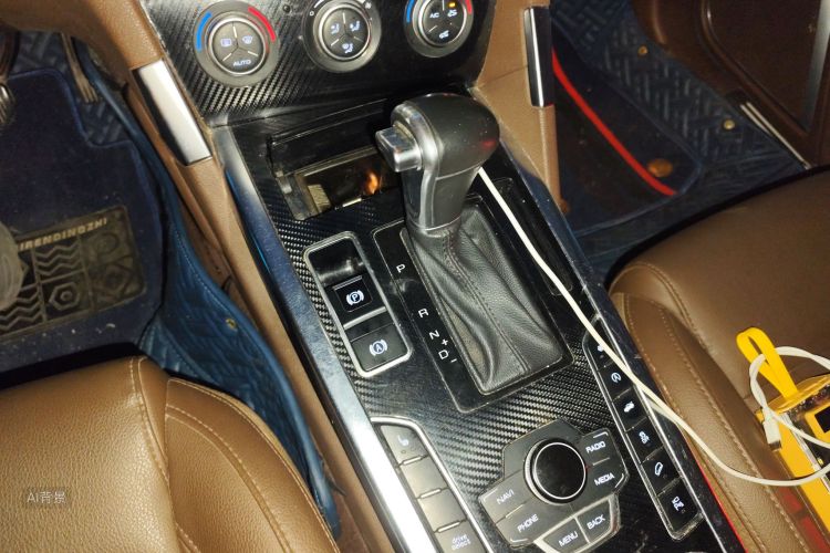 Haval H7 2016 car image #16