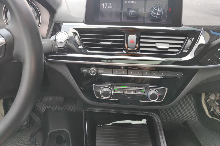 BMW 1 Series 2021 #16 BMW 1 Series 2021 car image #16