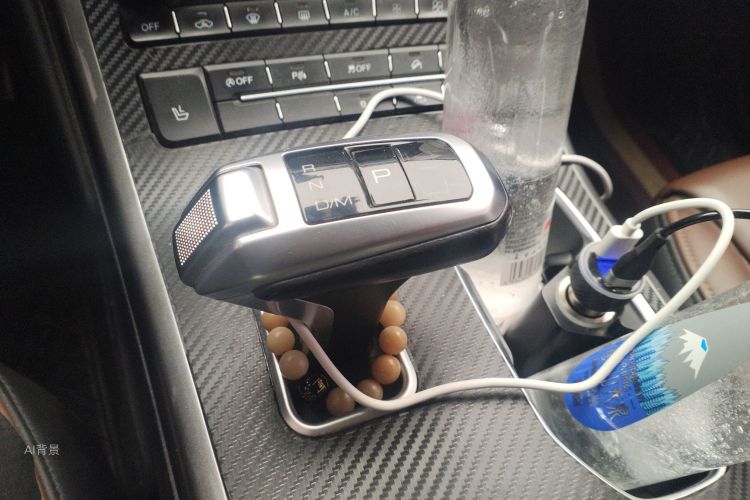 Haval H8 2017 #16 Haval H8 2017 car image #16