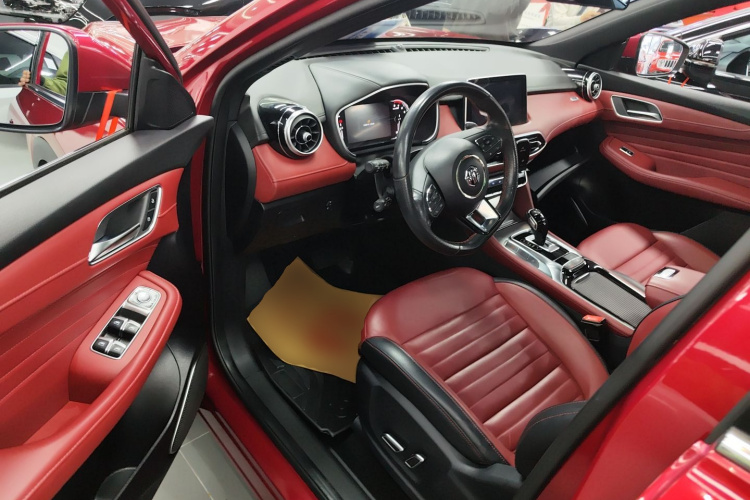 MG HS 2020 car image #16