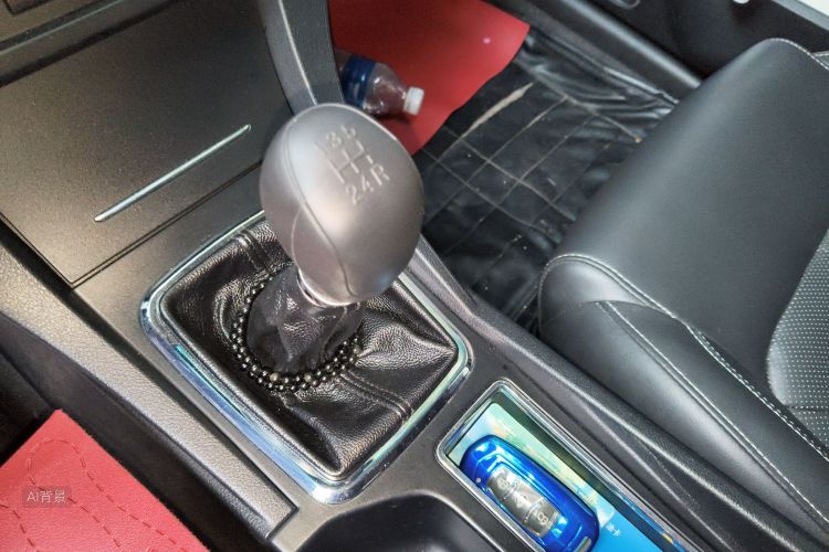 GEELY Emgrand 2017 car image #16