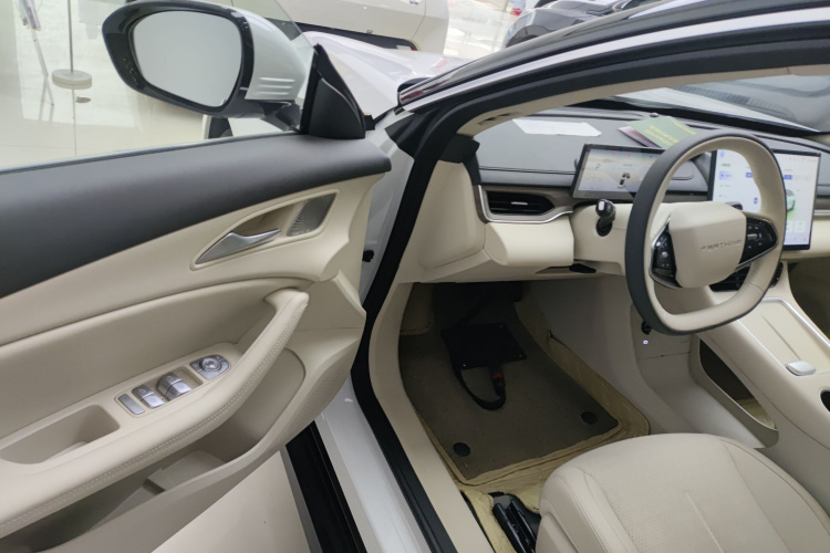 Forthing S7 2025 immagine di auto #16