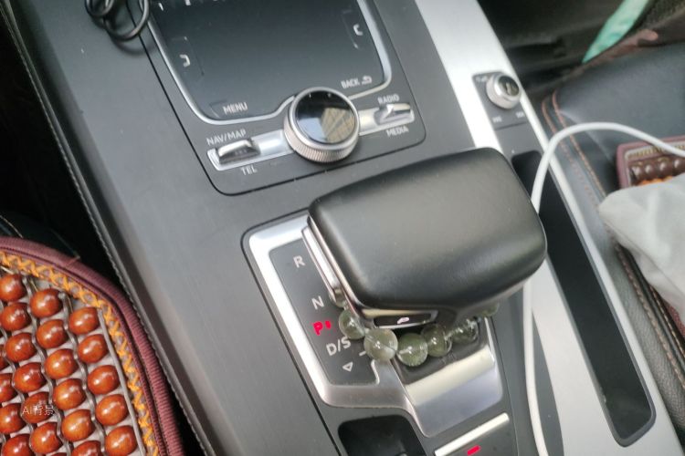 Audi Q5L 2019 car image #16