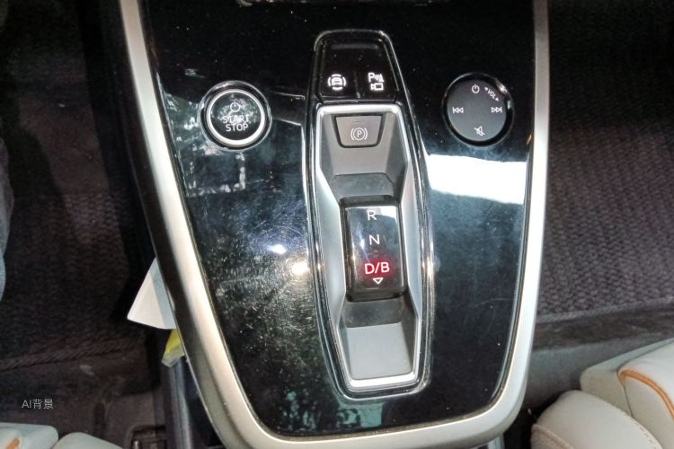 Audi Q5 e-tron 2022 #16 Audi Q5 e-tron 2022 صورة سيارة #16