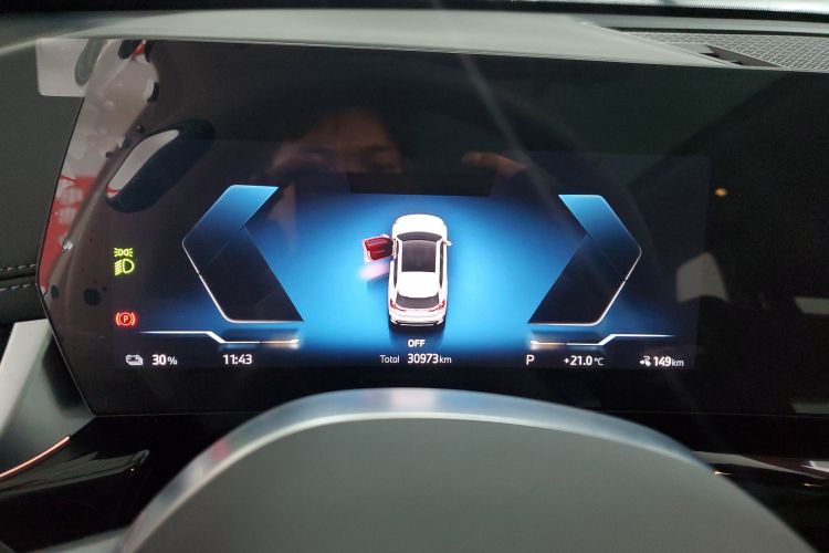 BMW iX1 2024 صورة سيارة #16