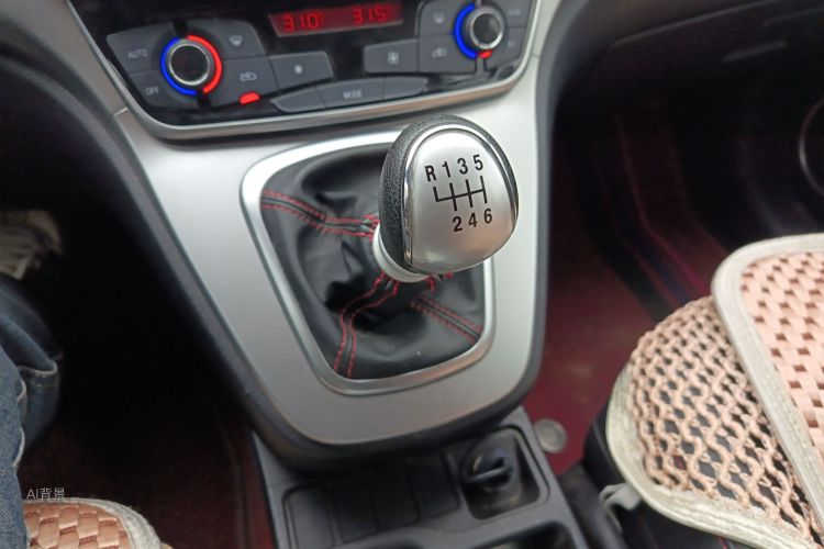 Haval M6 2020 #16 Haval M6 2020 صورة سيارة #16