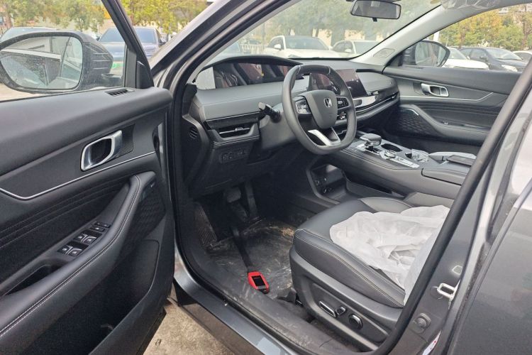 Changan UNI-K 2025 car image #16