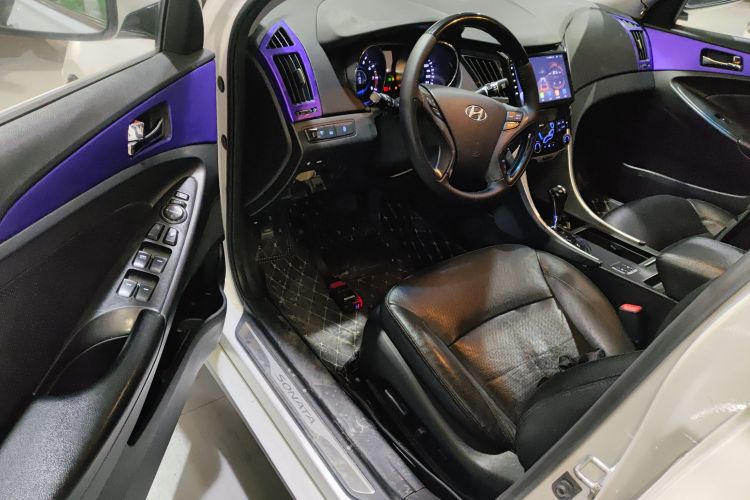 Hyundai Sonata 2015 car image #16