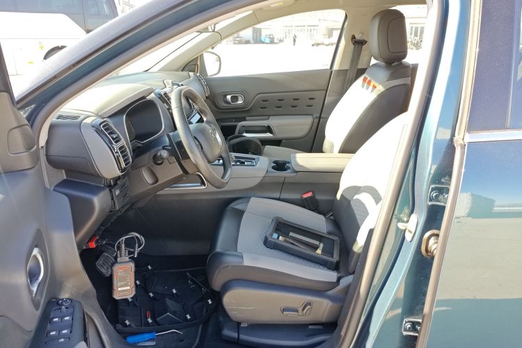 Citroen C5 AIRCROSS 2018 car image #16