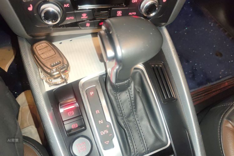 Audi Q5 2018 صورة سيارة #16