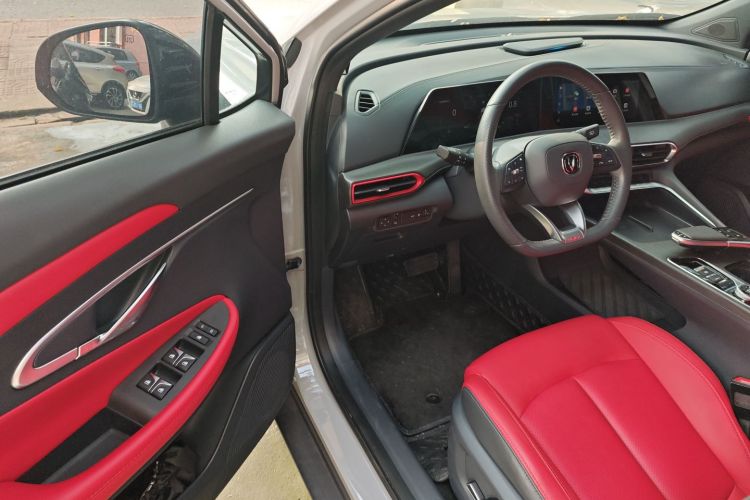 Changan UNI-T 2021 car image #16