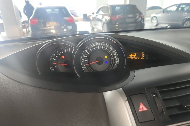 Toyota Verso 2015 car image #16