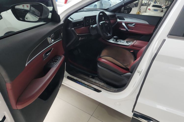 Jetour X70 PLUS 2024 car image #16