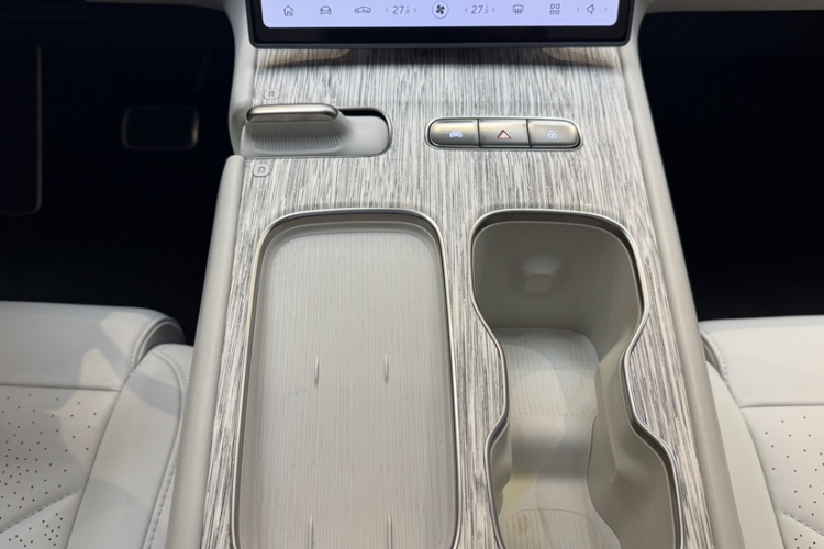 蔚来 蔚来ET7 2024 汽车图片 #16