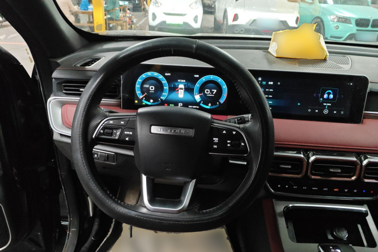 Jetour X70 PLUS 2024 #16 Jetour X70 PLUS 2024 car image #16