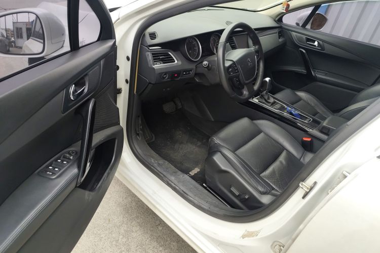 Peugeot 508 2015 car image #16
