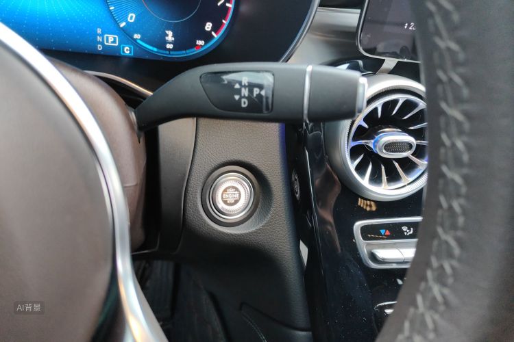 Mercedes-Benz GLC Class 2021 immagine di auto #16