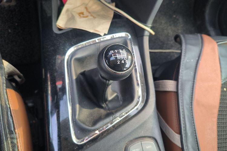 Soueast DX7 2016 car image #16