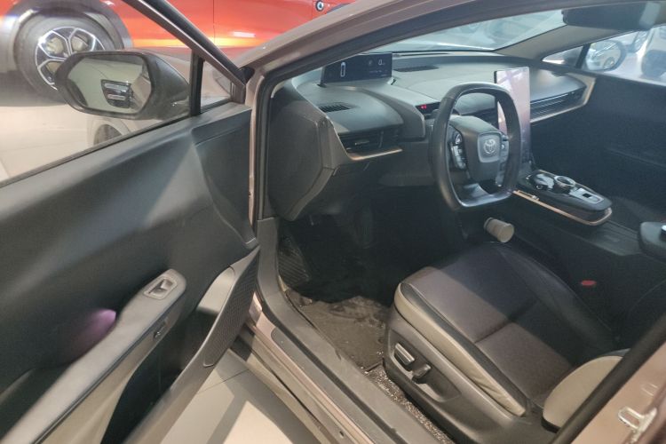 Toyota bZ3 2023 immagine di auto #16