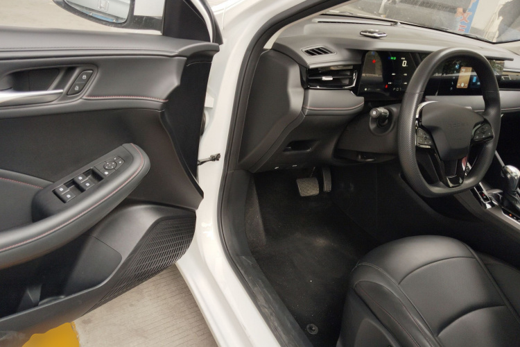 Roewe i5 2024 #16 Roewe i5 2024 car image #16