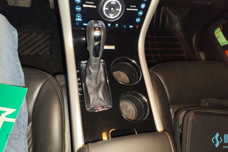 Ford Edge (Imported) 2015 #16 Ford Edge (Imported) 2015 صورة سيارة #16