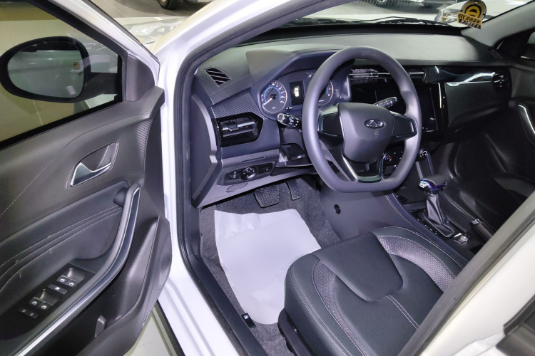 Chery Tiggo 3x 2024 #16 Chery Tiggo 3x 2024 car image #16