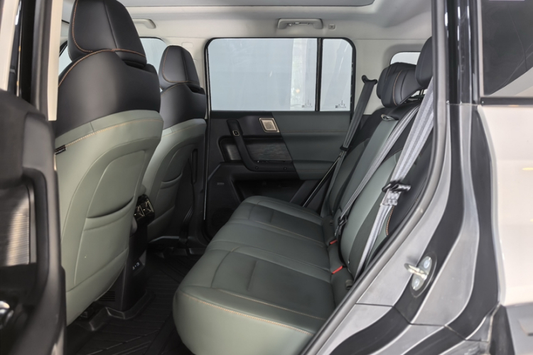 2024 car image #16