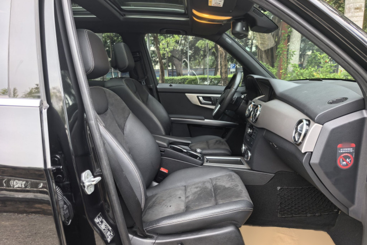 Mercedes-Benz GLK Class 2015 car image #16