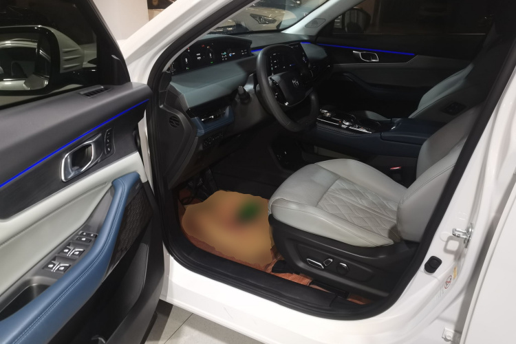 Changan UNI-K iDD 2022 immagine di auto #16