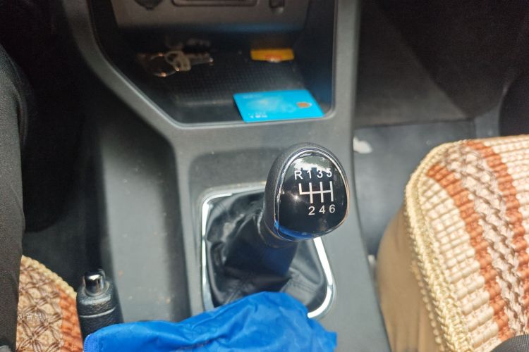 Forthing Lingzhi 2024 car image #16