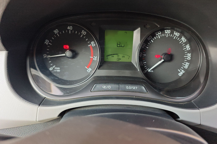 Skoda Fabia 2016 #16 Skoda Fabia 2016 car image #16