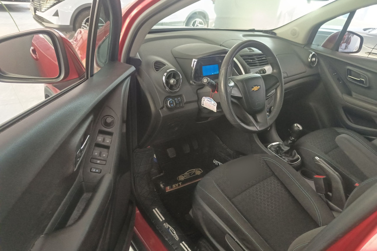 Chevrolet Tracker 2016 #16 Chevrolet Tracker 2016 immagine di auto #16