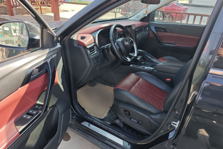 T5 2019 #16 T5 2019 car image #16