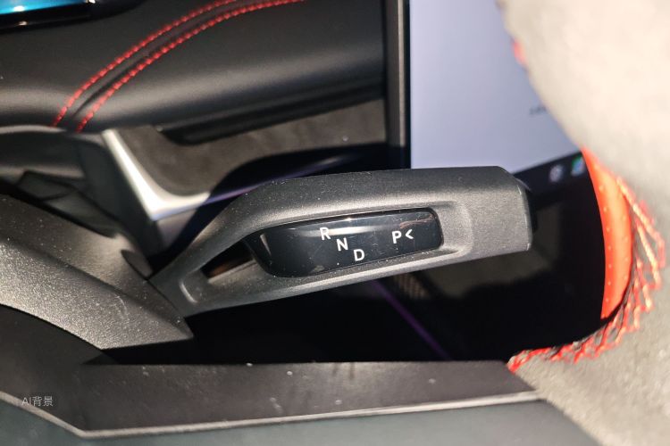 小米汽车 小米SU7 Ultra 2025 汽车图片 #16