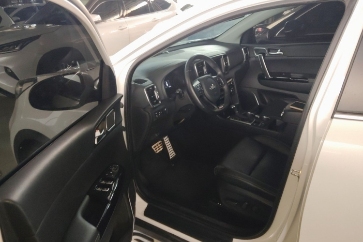 Kia KX5 2018 immagine di auto #16