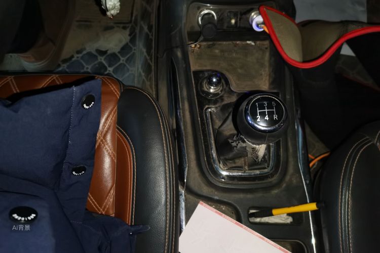 SWM X3 2018 imagen de coche #16