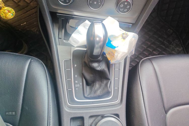 Volkswagen Golf 2015 immagine di auto #16