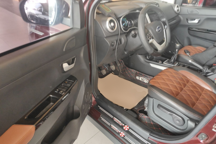 SWM斯威汽车 SWM斯威X3 2019 #16 SWM斯威汽车 SWM斯威X3 2019 汽车图片 #16