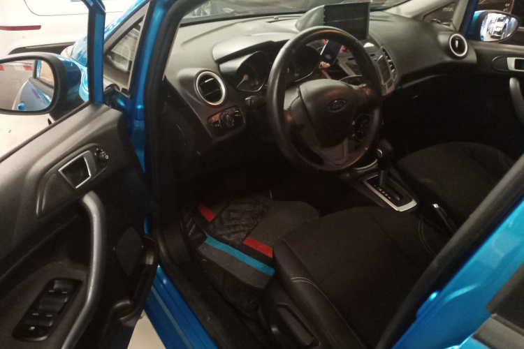 Ford Fiesta 2016 car image #16