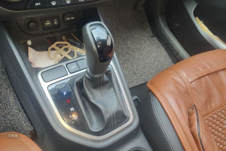 Hyundai ix25 2015 car image #16