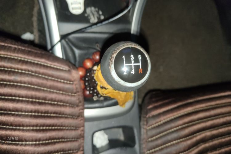 BYD F3 2017 car image #16