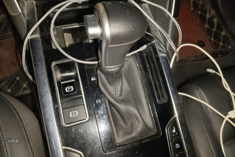 Haval H7 2017 car image #16