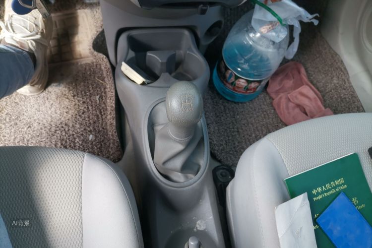 Nissan Sunny 2016 car image #16